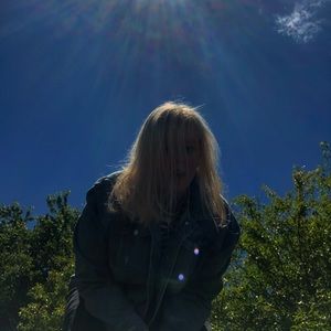 Meet your Posher, Jillian